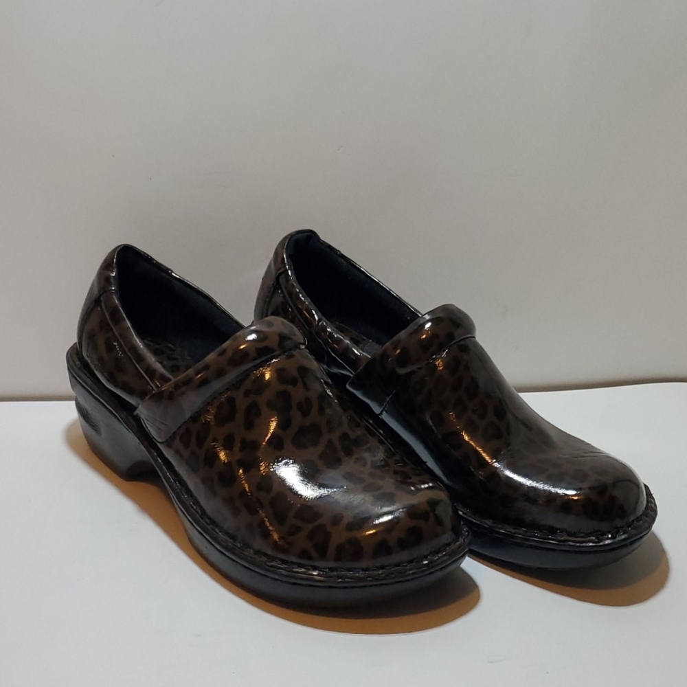 BOC woman's size 7.5 like new shoes